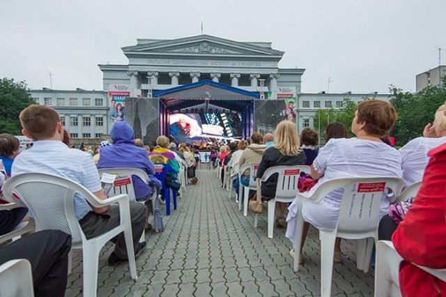 Показ оперы Венского фестиваля перенесут из-за сильного ветра