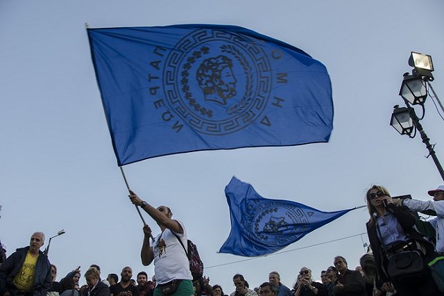 Расправа над мигрантами в Греции: полиция стреляла в безоружных людей в упор