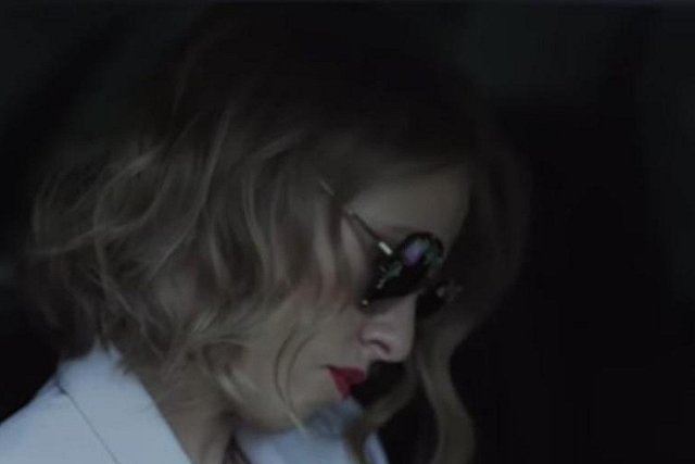 Ксения Собчак снялась в новом клипе группы «Ленинград»