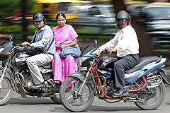 Россиянку задержали в индийском аэропорту из-за телефона