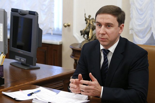 СМИ: Свердловский министр, у которого сегодня прошли обыски, находится в Израиле