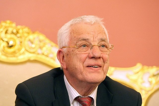 Раймонд Паулс рассказал об эмиграции семьи из Латвии