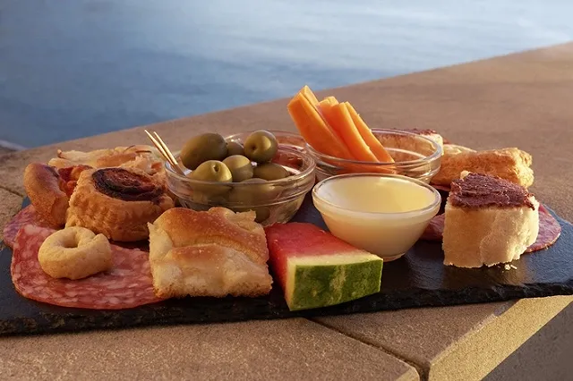 Турецкие отели попросят постояльцев набирать поменьше еды