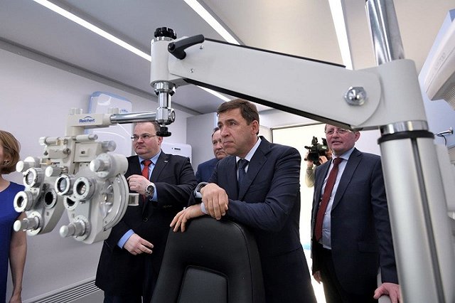 Больницы области получили передвижные ФАП, кабинеты стоматологии и офтальмологии