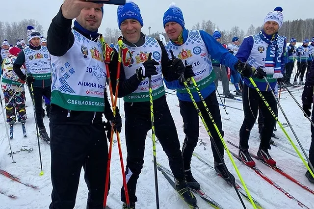 Свердловский губернатор пробежал на «Лыжне России» вместе с депутатами Госдумы