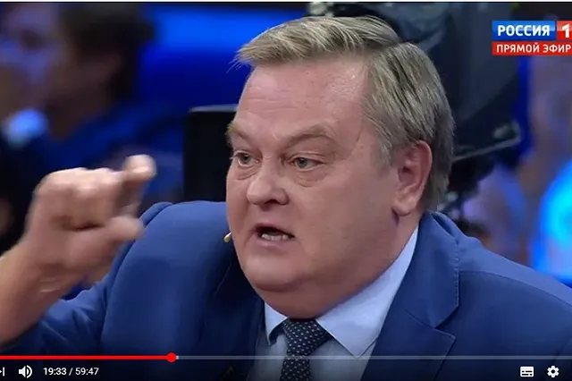 На федеральном ТВ заговорили о сбросе «маленькой бомбочки» на Украину