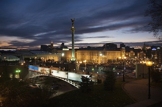 В стрельбе на Майдане теперь обвиняют радикалов