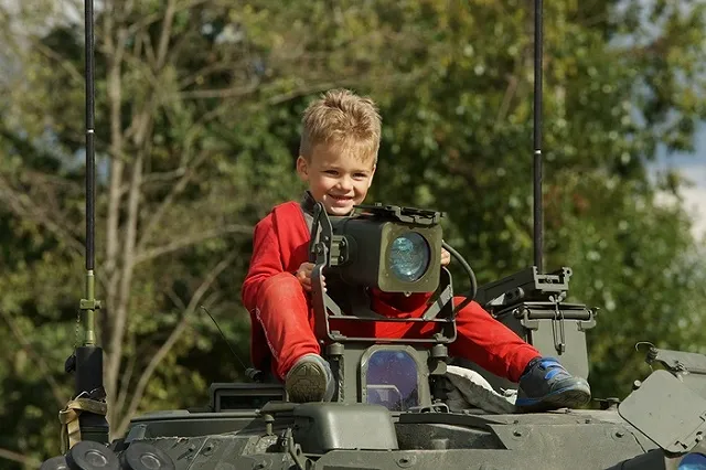 Катание туристов на танке может появиться в Свердловской области