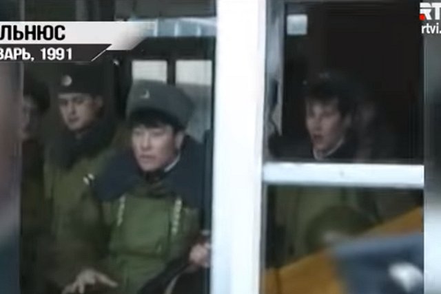 «Звонили из здания ЦК КПСС». Ветеран КГБ рассказал о предателе во время событий в Вильнюсе