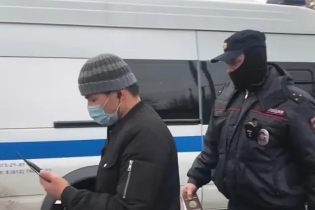 Массовый выезд мигрантов привел к дефициту рабочих рук на свердловском рынке труда