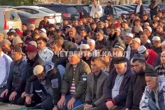 На Юго-Западе из-за толп мусульман перекрыли несколько улиц