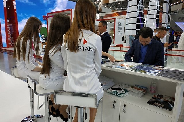 СМИ: Цены на еду на «Иннопроме» в разы выше обычных