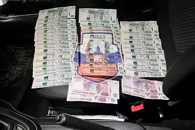 В Екатеринбурге водителю «Газели» грозит большой срок за попытку дать взятку инспектору