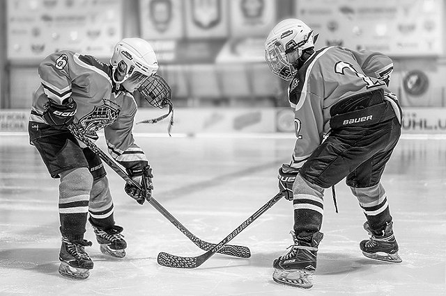 Что известно о 14-летнем хоккеисте из Свердловской области, который трагически погиб на тренировке