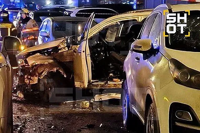 В Москве взорвался внедорожник, за рулём которого был генерал-лейтенант