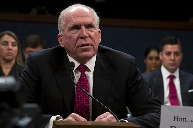 Бывший глава ЦРУ поведал о компромате Москвы на Трампа