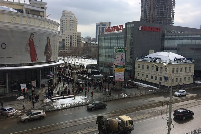 «В здании задымление»: в «Гринвиче» произошла срочная эвакуация