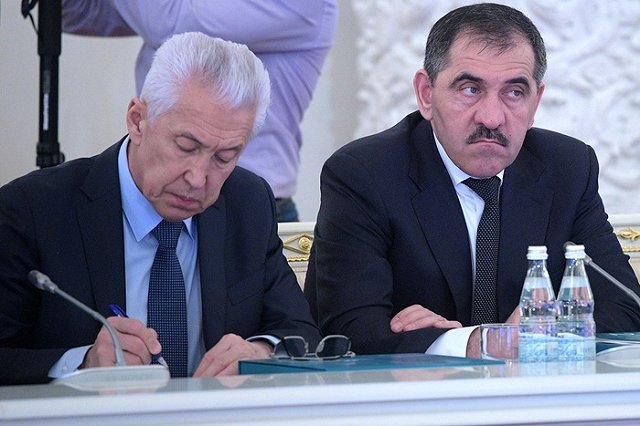 Медведев предложил Северному Кавказу оплатить долги за газ активами