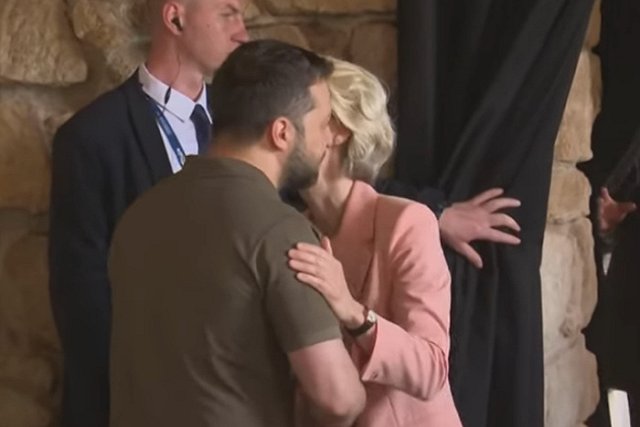 Эксперт: во главе ЕК Урсула фон дер Ляйен менее опасна