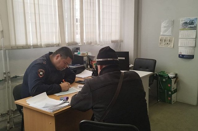 «Ехал с открытой дверью». В Екатеринбурге наказали водителя автобуса 46 маршрута