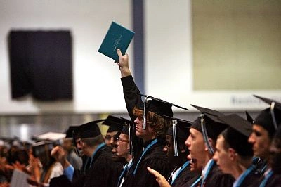 Столетняя американка получила аттестат о среднем образовании