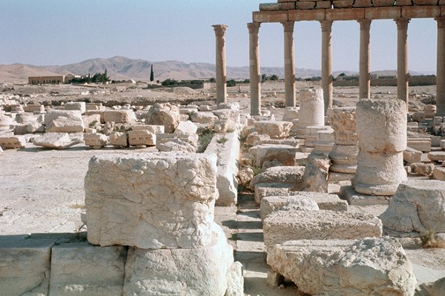 ИГИЛ возобновила наступление на Пальмиру