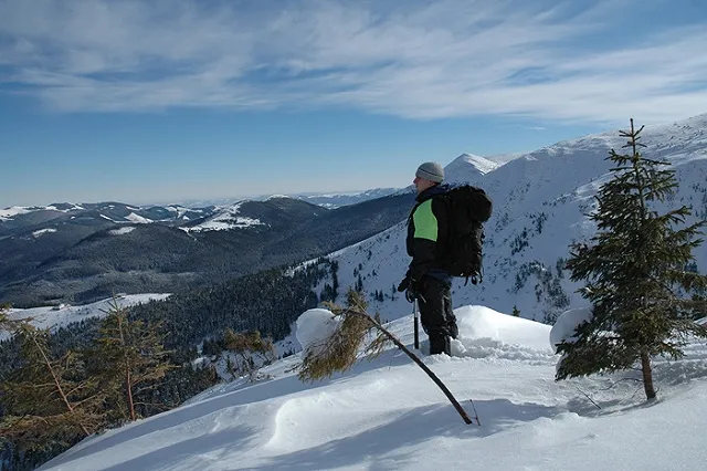 МЧС ликвидирует «воздушный десант», который спасал туристов с перевала Дятлова
