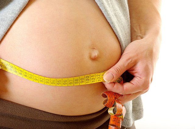 Британия попросила отменить термин «беременная женщина» ради трансгендеров