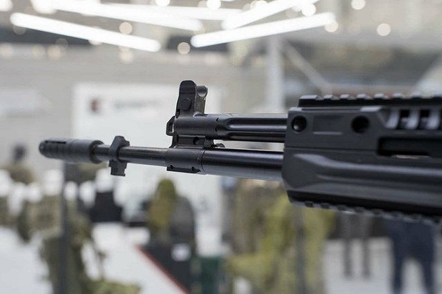 Армия США попросила продать ей макеты автомата Калашникова