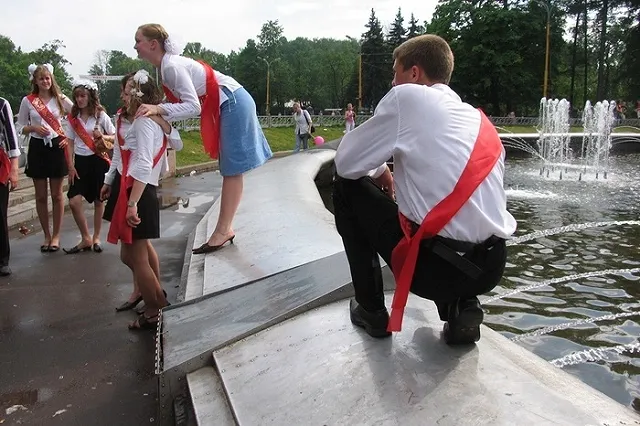 Мэрия Екатеринбурга рассказала о переносе школьных выпускных из-за ЧМ-2018