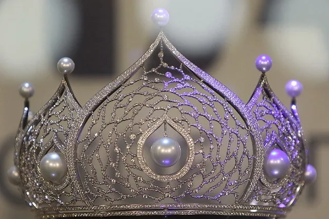 Корона «Краса России» досталась сотруднице фитнес-центра