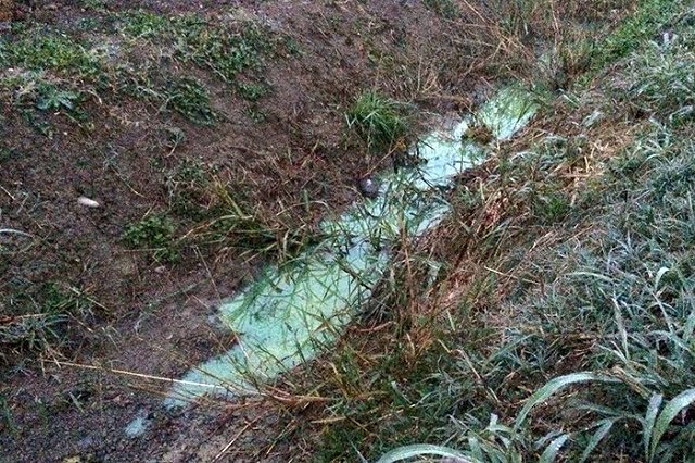 Директор компании оштрафован на 900 тысяч рублей за слив серной кислоты