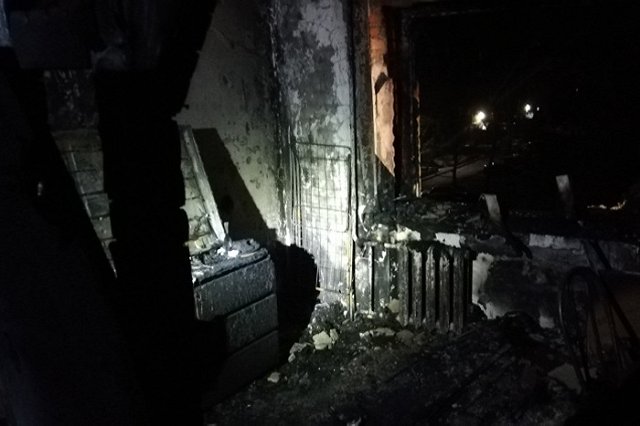 На Урале семья едва не сгорела в собственной квартире из-за робота-пылесоса