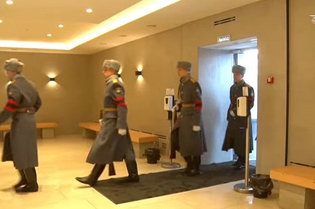 В ЗАТО Свободный под Верхней Салдой похоронили снайпера-добровольца