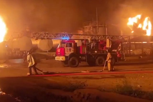 «Предположительно, ракетами ATACMS». При ударе по нефтебазе в ЛНР погибли три человека