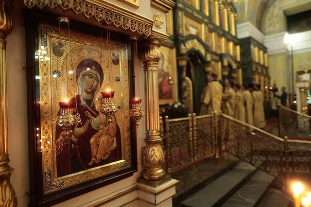 «И ты меня прости!» У православных наступило Прощеное воскресенье