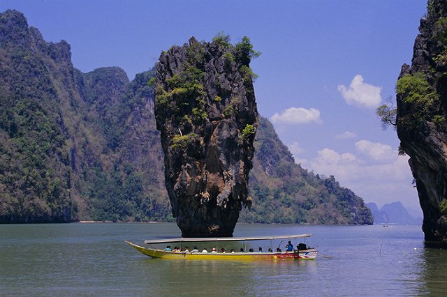 Туристический паром затонул у берегов Паттайи