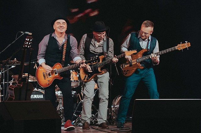 Группа «Чайф» выступит в пустом Теле-Клубе