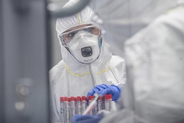 COVID-19 «молодеет». Врач рассказала, как молодые пациенты переносят коронавирус