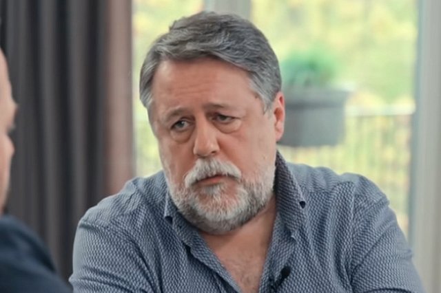 Режиссера Виталия Манского объявили в розыск