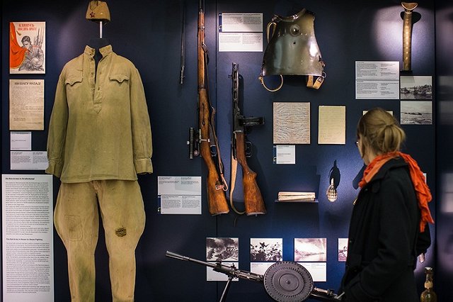 «Это позорище». Власти Алапаевска поздравили ветеранов плакатом с фашистами