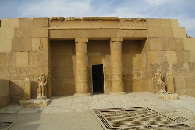 Туроператоры возобновили продажу путевок в Египет