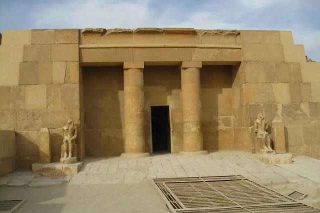 Туроператоры возобновили продажу путевок в Египет