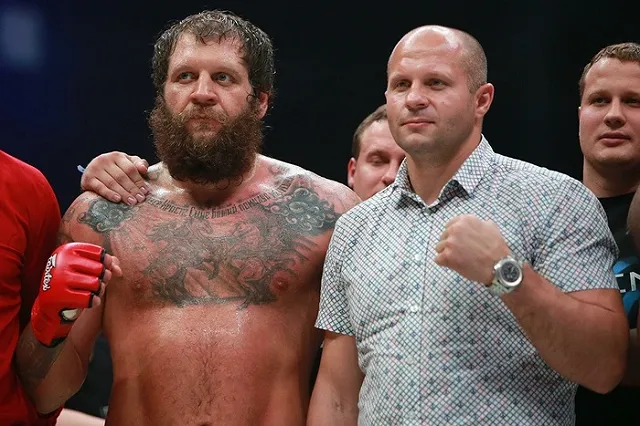 Депутат Делимханов призвал Емельяненко ответить за слова