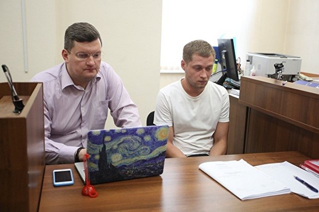 Евгения Крюкова допросили в суде по делу об оскорблении в сквере у Драмтеатра