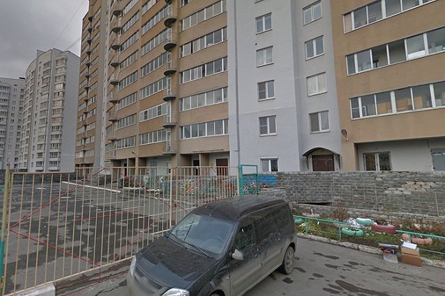 Екатеринбуржец избил мужчину, который припарковался около его дома