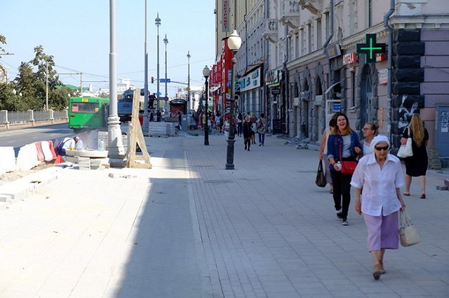 Автоюрист — о «выделенках»: Исходите из реальной расстановки знаков и разметки