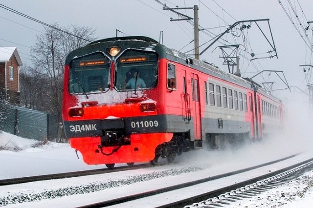 На свердловском предприятии поезд насмерть сбил бригадира