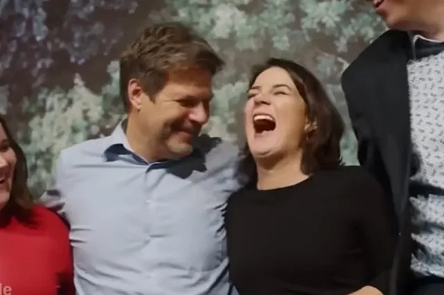 «Упал во время пробежки». Олаф Шольц отменил встречи и поездки из-за синяков на лице