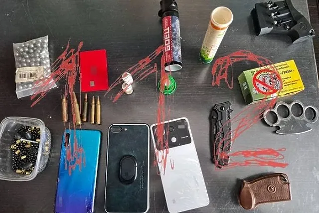 В Екатеринбурге арестовали двух подростков-неонацистов за регулярные нападения на мигрантов